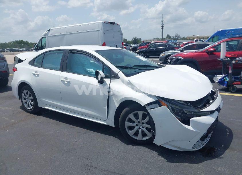 2021 Toyota Corolla LE (VIN 5YFEPMAE6MP150290) main photo