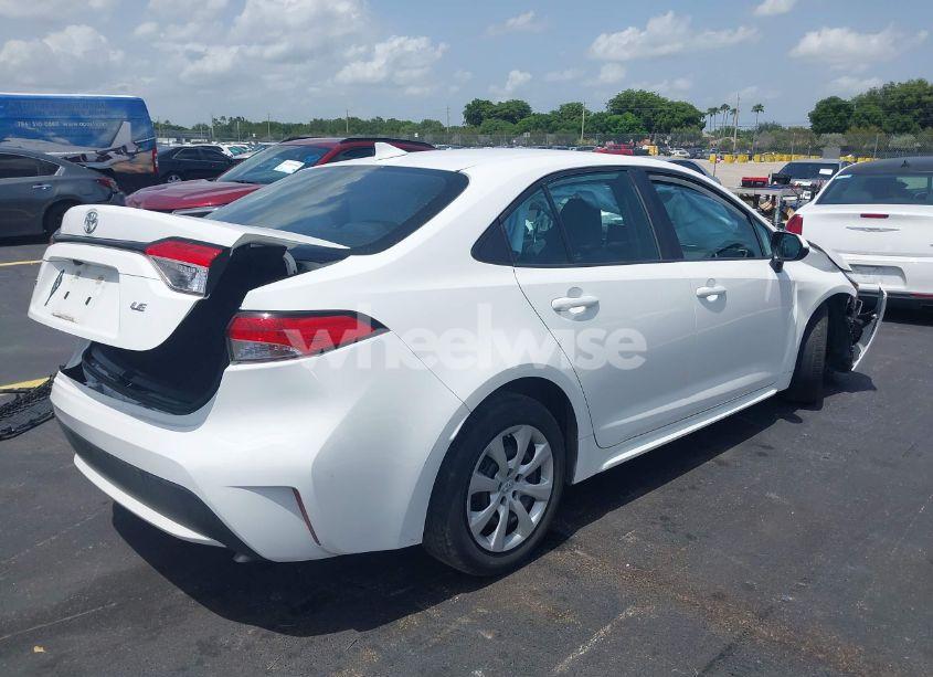 Photo 4 of 2021 Toyota Corolla LE (VIN 5YFEPMAE6MP150290)