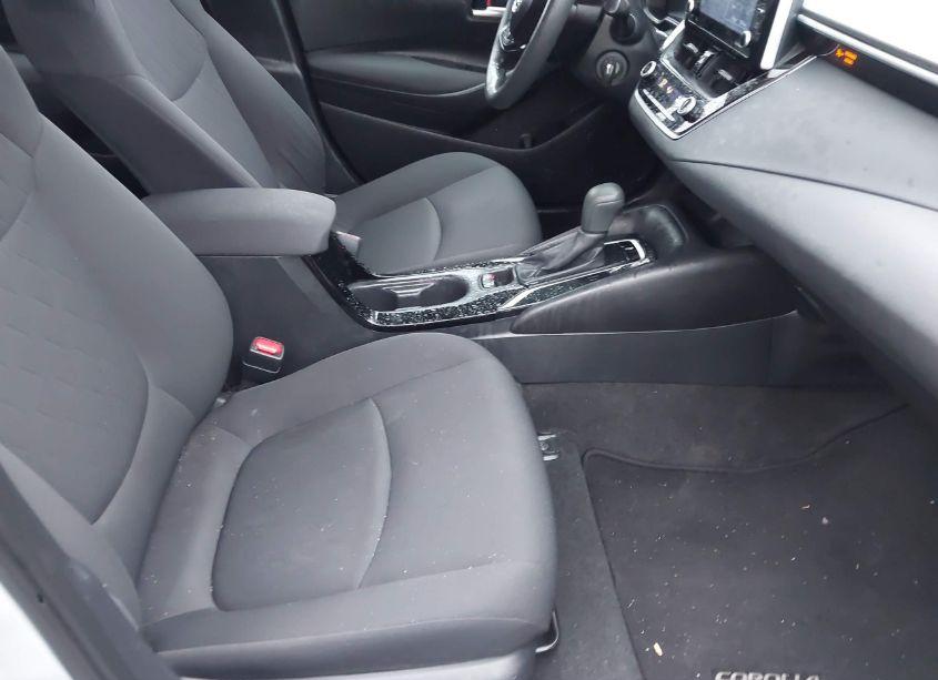 Photo 5 of 2021 Toyota Corolla LE (VIN 5YFEPMAE6MP158101)