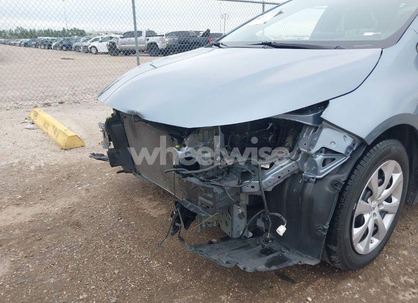 Photo 6 of 2021 Toyota Corolla LE (VIN 5YFEPMAE6MP164710)