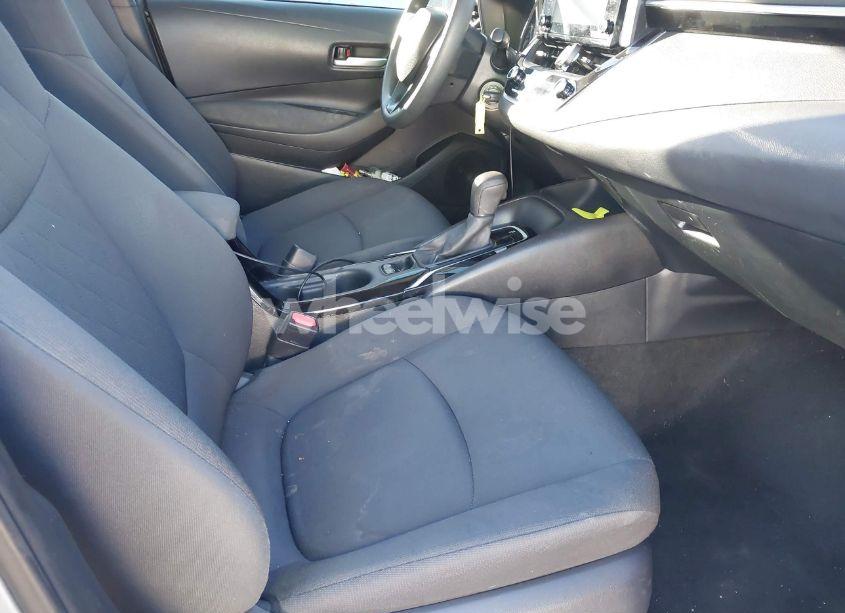 Photo 5 of 2021 Toyota Corolla LE (VIN 5YFEPMAE6MP167994)