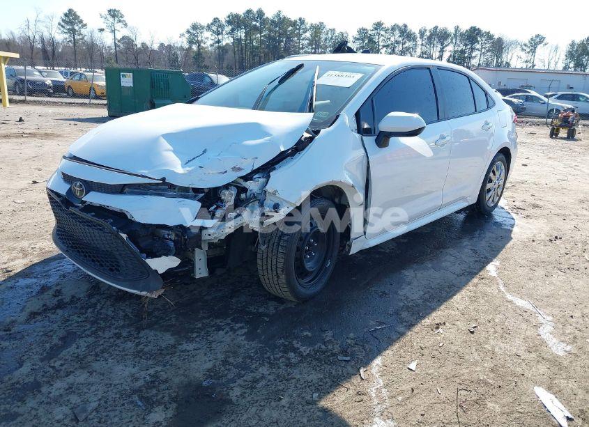 Photo 2 of 2021 Toyota Corolla LE (VIN 5YFEPMAE6MP185668)