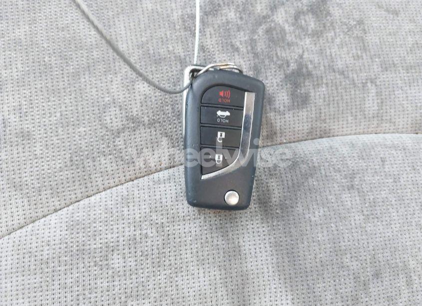 Photo 11 of 2021 Toyota Corolla LE (VIN 5YFEPMAE6MP187677)