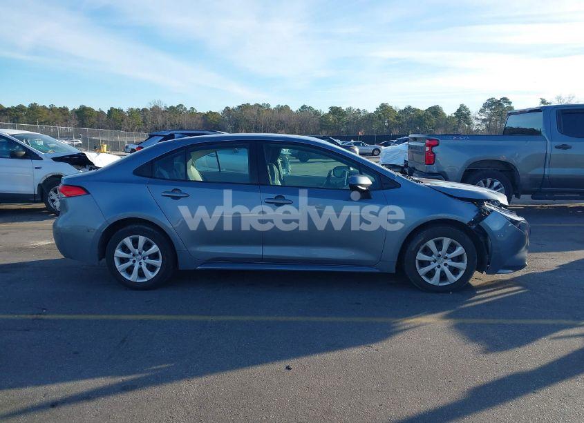 Photo 13 of 2021 Toyota Corolla LE (VIN 5YFEPMAE6MP187677)