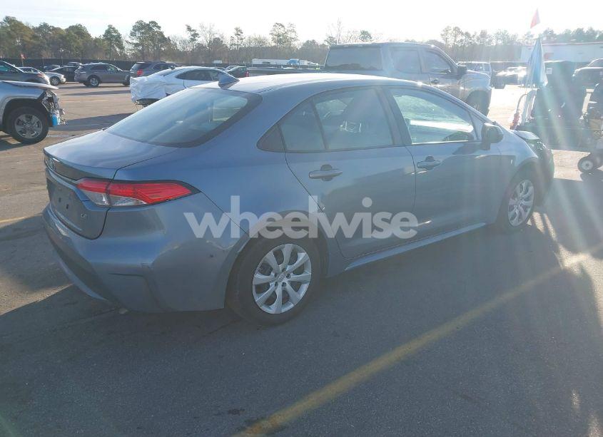 Photo 4 of 2021 Toyota Corolla LE (VIN 5YFEPMAE6MP187677)