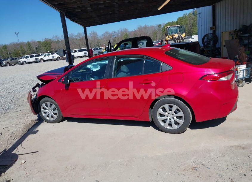 Photo 14 of 2021 Toyota Corolla LE (VIN 5YFEPMAE6MP189431)