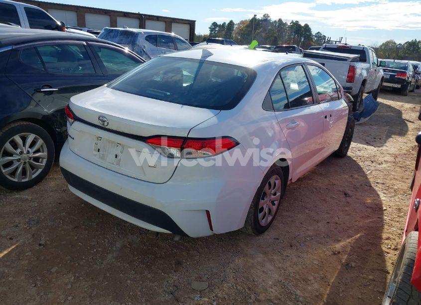 Photo 4 of 2021 Toyota Corolla LE (VIN 5YFEPMAE6MP190322)