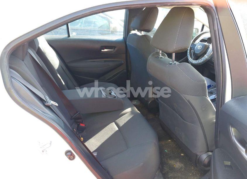 Photo 8 of 2021 Toyota Corolla LE (VIN 5YFEPMAE6MP190322)