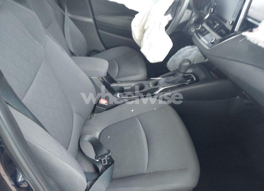Photo 5 of 2021 Toyota Corolla LE (VIN 5YFEPMAE6MP190756)