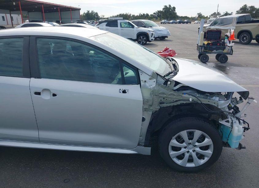 Photo 19 of 2021 Toyota Corolla LE (VIN 5YFEPMAE6MP224534)