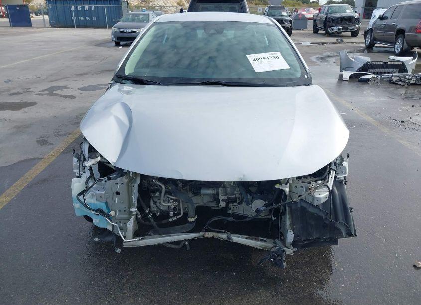 Photo 6 of 2021 Toyota Corolla LE (VIN 5YFEPMAE6MP224534)