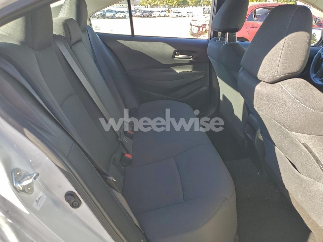 Photo 10 of 2021 TOYOTA COROLLA LE (VIN 5YFEPMAE6MP231760)