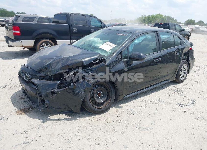 Photo 2 of 2021 Toyota Corolla LE (VIN 5YFEPMAE6MP231810)