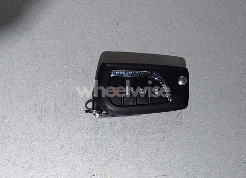 Photo 11 of 2021 Toyota Corolla LE (VIN 5YFEPMAE6MP233847)