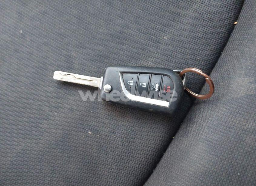 Photo 11 of 2021 Toyota Corolla LE (VIN 5YFEPMAE6MP234156)