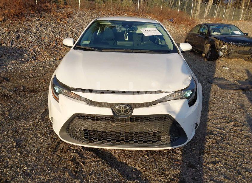 Photo 13 of 2021 Toyota Corolla LE (VIN 5YFEPMAE6MP234156)