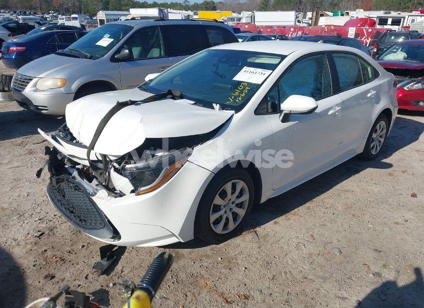 Photo 2 of 2021 Toyota Corolla LE (VIN 5YFEPMAE6MP236103)