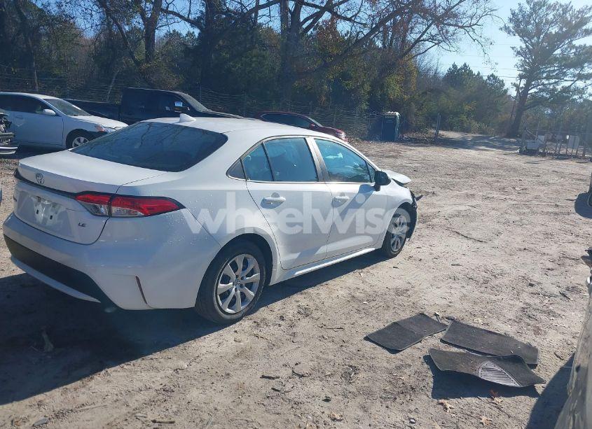 Photo 4 of 2021 Toyota Corolla LE (VIN 5YFEPMAE6MP236103)