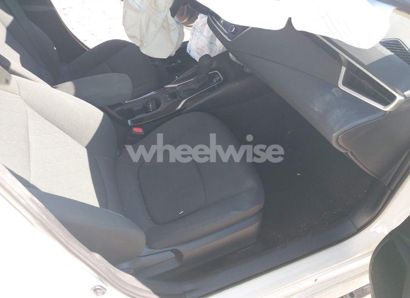 Photo 5 of 2021 Toyota Corolla LE (VIN 5YFEPMAE6MP236103)