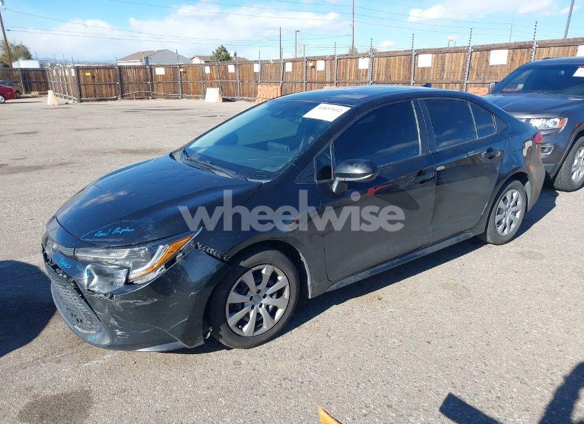 Photo 2 of 2021 Toyota Corolla LE (VIN 5YFEPMAE6MP238675)