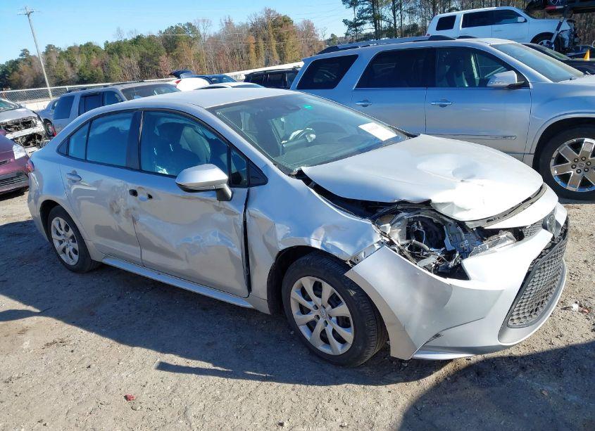 2021 Toyota Corolla LE (VIN 5YFEPMAE6MP269814) main photo