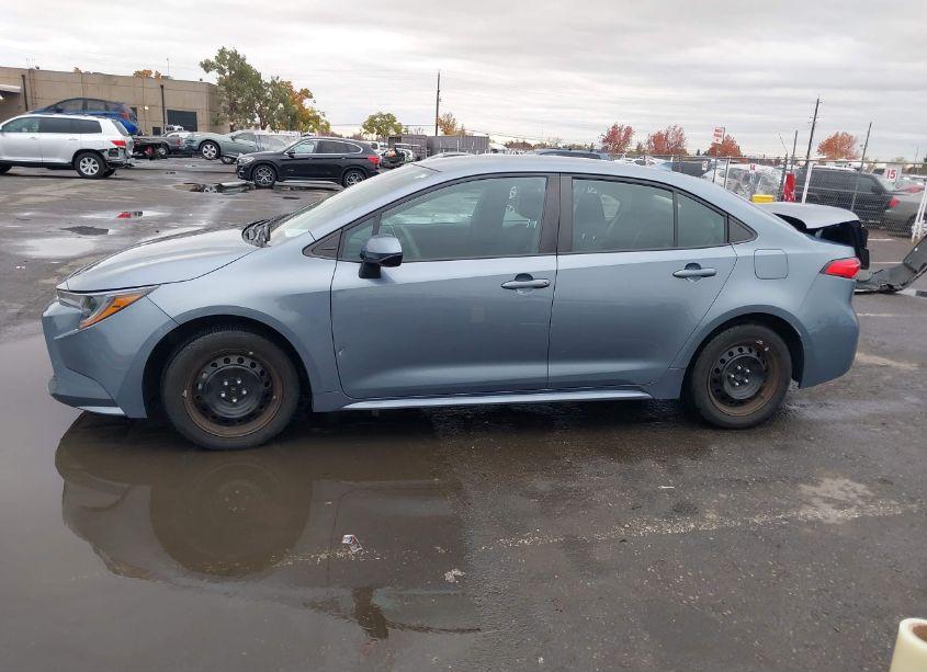 Photo 14 of 2022 Toyota Corolla LE (VIN 5YFEPMAE6NP279874)