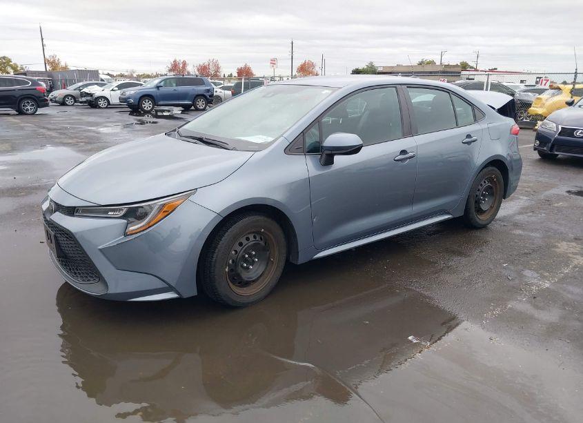 Photo 2 of 2022 Toyota Corolla LE (VIN 5YFEPMAE6NP279874)