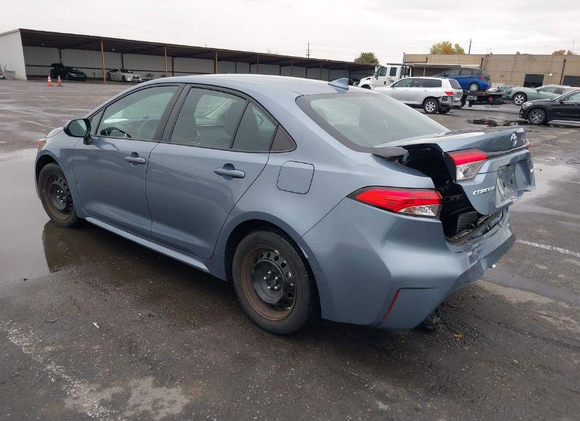 Photo 3 of 2022 Toyota Corolla LE (VIN 5YFEPMAE6NP279874)