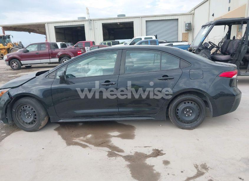 Photo 14 of 2022 Toyota Corolla LE (VIN 5YFEPMAE6NP282094)