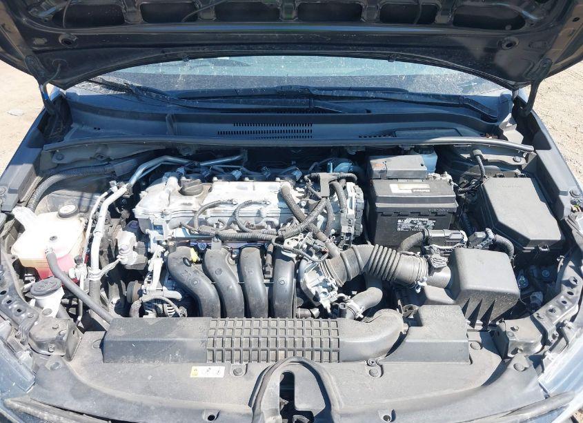 Photo 10 of 2022 Toyota Corolla LE (VIN 5YFEPMAE6NP285383)