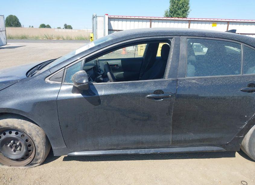 Photo 14 of 2022 Toyota Corolla LE (VIN 5YFEPMAE6NP285383)