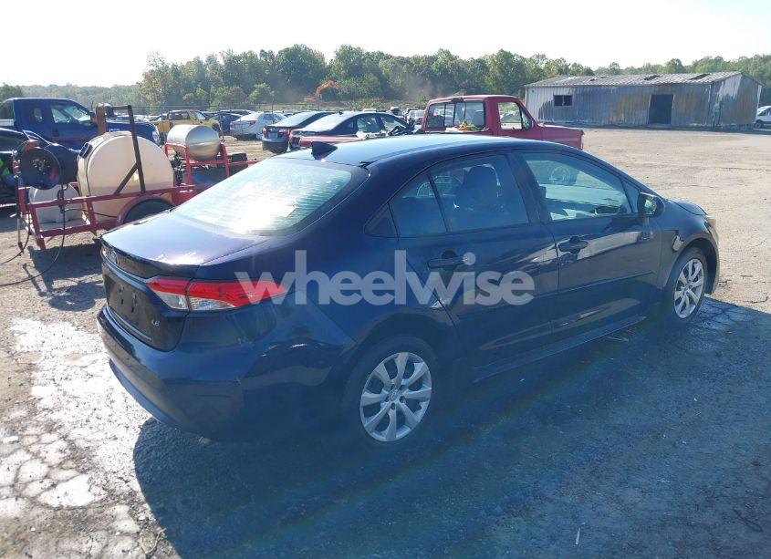 Photo 4 of 2022 Toyota Corolla LE (VIN 5YFEPMAE6NP288204)