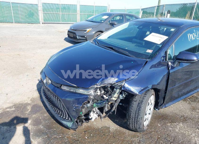 Photo 6 of 2022 Toyota Corolla LE (VIN 5YFEPMAE6NP288204)