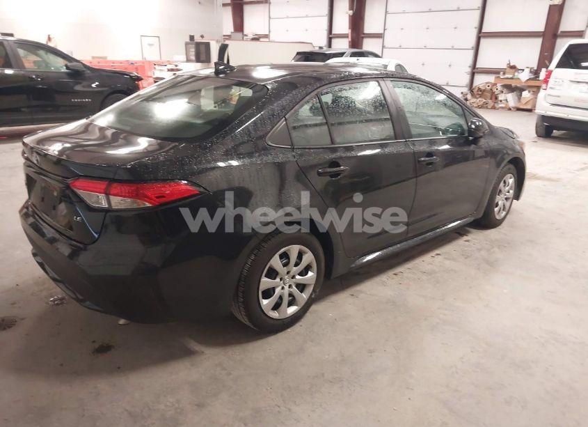 Photo 4 of 2022 Toyota Corolla LE (VIN 5YFEPMAE6NP290387)