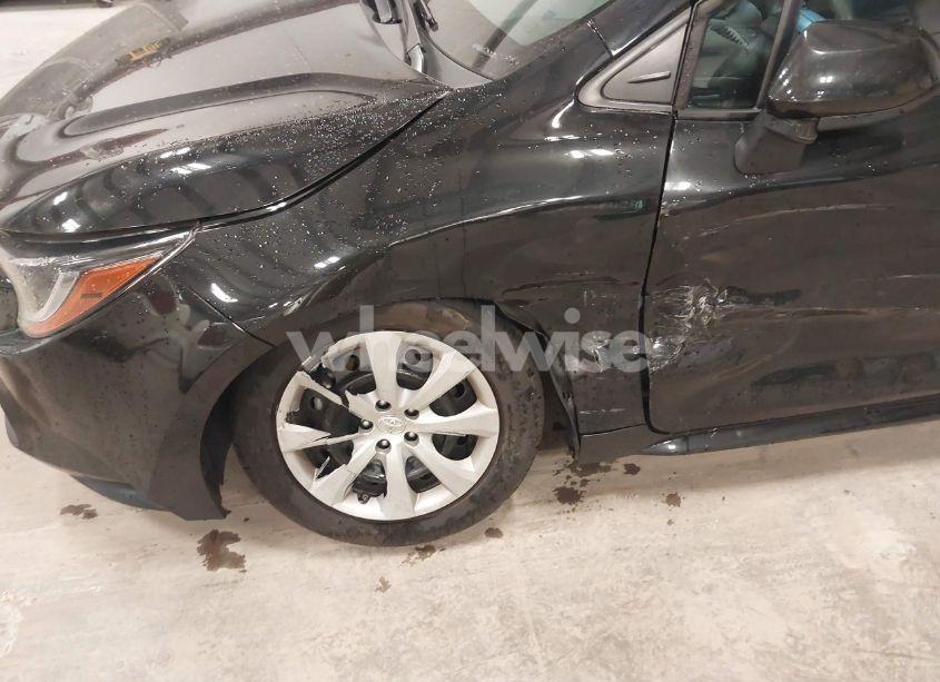 Photo 6 of 2022 Toyota Corolla LE (VIN 5YFEPMAE6NP290387)
