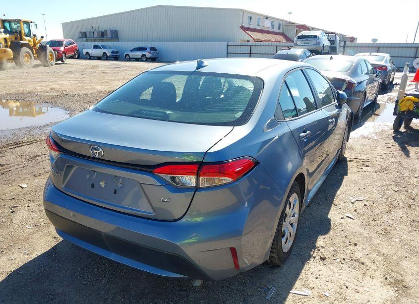 Photo 4 of 2022 Toyota Corolla LE (VIN 5YFEPMAE6NP297727)