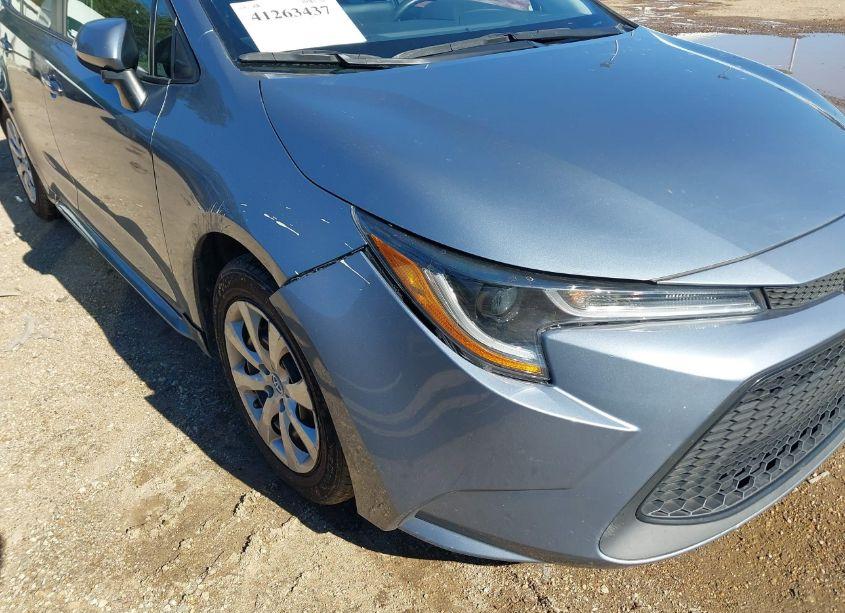 Photo 6 of 2022 Toyota Corolla LE (VIN 5YFEPMAE6NP297727)