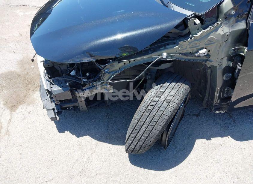 Photo 6 of 2022 Toyota Corolla LE (VIN 5YFEPMAE6NP327387)