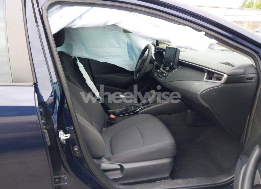 Photo 5 of 2022 Toyota Corolla LE (VIN 5YFEPMAE6NP328569)