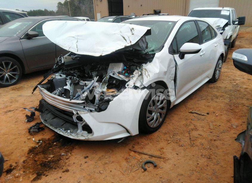 Photo 2 of 2022 Toyota Corolla LE (VIN 5YFEPMAE6NP332623)