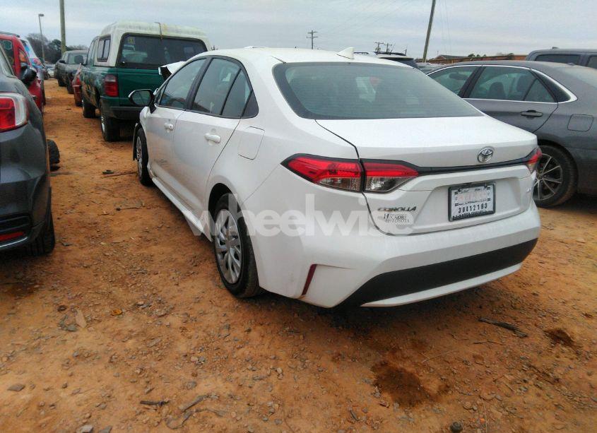 Photo 3 of 2022 Toyota Corolla LE (VIN 5YFEPMAE6NP332623)