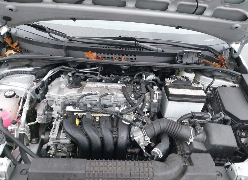 Photo 10 of 2022 Toyota Corolla LE (VIN 5YFEPMAE6NP345114)