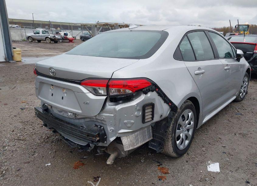 Photo 4 of 2022 Toyota Corolla LE (VIN 5YFEPMAE6NP345114)