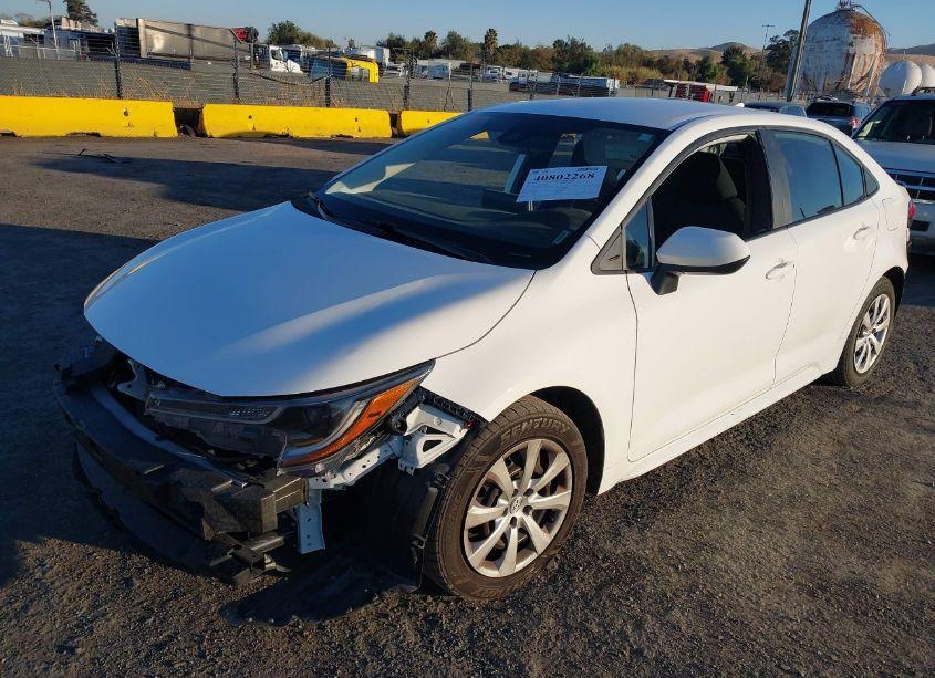 Photo 2 of 2022 Toyota Corolla LE (VIN 5YFEPMAE6NP348708)