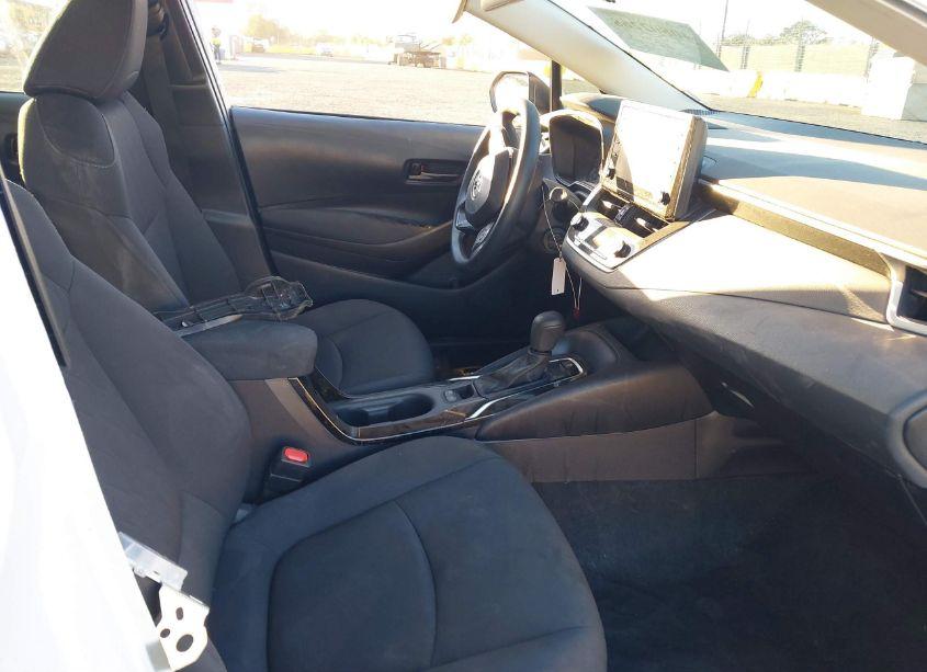Photo 5 of 2022 Toyota Corolla LE (VIN 5YFEPMAE6NP348708)