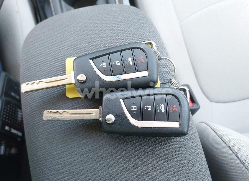 Photo 11 of 2022 Toyota Corolla LE (VIN 5YFEPMAE6NP360972)