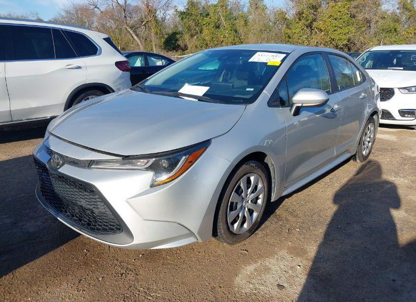 Photo 2 of 2022 Toyota Corolla LE (VIN 5YFEPMAE6NP372426)