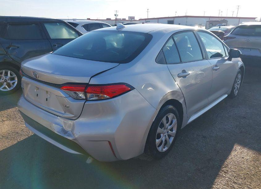 Photo 4 of 2022 Toyota Corolla LE (VIN 5YFEPMAE6NP372426)