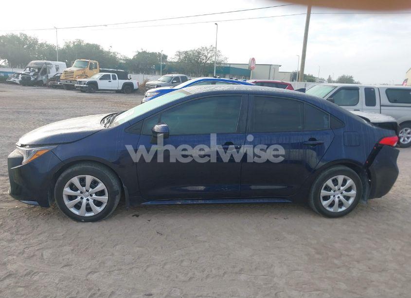 Photo 14 of 2022 Toyota Corolla LE (VIN 5YFEPMAE6NP375455)