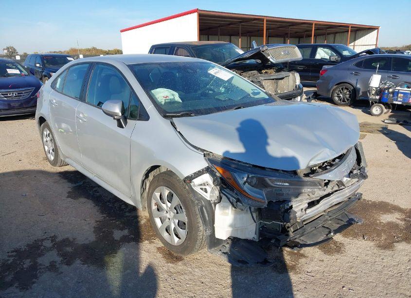 2021 Toyota Corolla LE (VIN 5YFEPMAE7MP167020) main photo